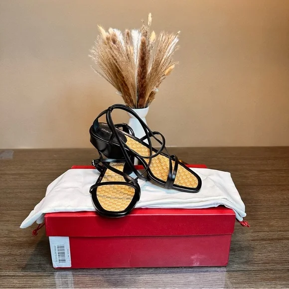 Egadi ferragamo sandals - Picture 2 of 2